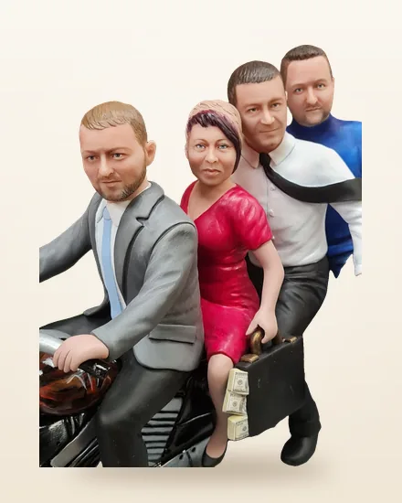 Четверо друзей на мотоцикле — 3D-статуэтка по фото, групповая статуэтка
