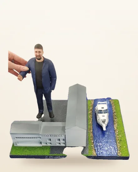 Руководитель со зданием и лодкой — 3D-статуэтка по фото, подарок руководителю
